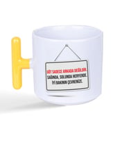 Göt Sadece Arkada Değildir Baskılı Sarı Kulplu T Kupa