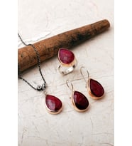Taşlı Tasarım Elişi 925 Ayar Gümüş Damla Set 2863 (Bordo)