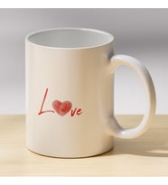 Love Yazılı Parmak İzi Kalpli Kupa - Sevgiliye Hediye Aşk Temalı Kupa