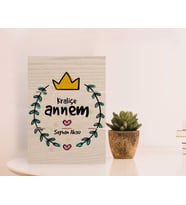 BK Gift Kişiye Özel Kraliçe Annem Tasarımlı Otantik Masaüstü Ahşap Palet Çerçeve-1 (Beyaz)