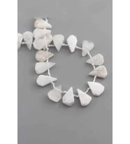Ay Taşı Doğal Taş Parlak Beyaz Yassı Damla Kesim 16x12mm Dizi [AA]