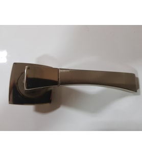 ÇELİK KAPI KOLU ROZETLİ VİKTORYA NİKEL SATEN SAĞ