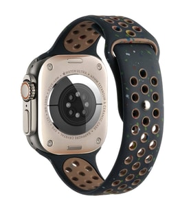 Apple Watch Ultra 49mm Uyumlu Kordon Silikon Esnek Yumuşak Delikli Spor KRD-02 Kayış (Siyah)