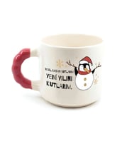 Noel Babayı Şutlarım Baskılı Kırmızı Kulplu Boncuk Yılbaşı Kupası