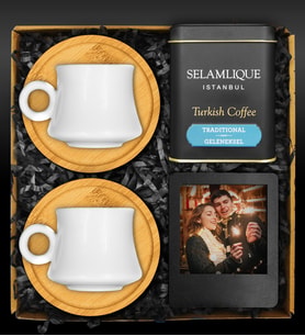 Bambu Tabaklı İkili Porselen Türk Kahvesi Fincanı Seti & Kişiye Özel Fotoğraf Çerçevesi & 125 Gram Selamlique Türk Kahvesi