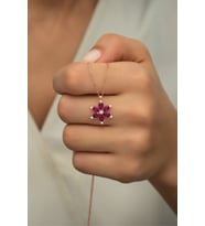 925 Ayar Gümüş Rose Kırmızı Zirkon Taşlı Çiçek Kolye