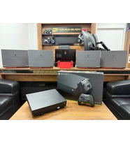 Microsoft Xbox One X Tek Kol 9. Nesil Kutulu Oyun Konsolu (İKİNCİ EL)