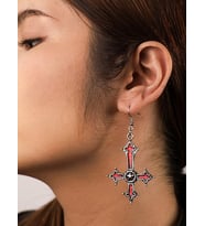 DÜKKAN DESİGN KIRMIZI LUCİFER TERS HAÇ KÜPE