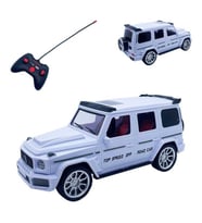 Oyuncak Uzaktan Kumandalı Şarjlı Jeep 689S-94A SUV Yüksek Hızlı Off-Road Arazi Aracı (Beyaz)