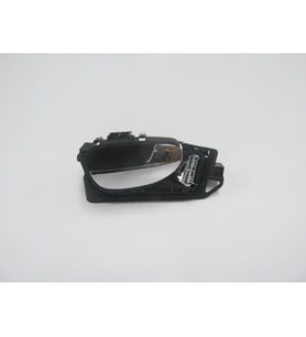 PEUGEOT 307- 01/05; ARKA KAPI İÇ AÇMA KOLU SAĞ ELCEĞİ NİKELAJLI (HUSHAN) 9143F0 1546-3051