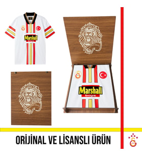 Galatasaray Lisanslı 1998-1999 Beyaz Retro Forma Aslan Ahşap Kutulu E251568