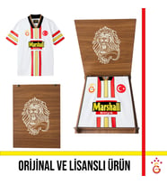 Galatasaray Lisanslı 1998-1999 Beyaz Retro Forma Aslan Ahşap Kutulu E251568