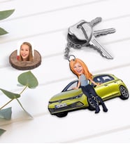 BK Gift Kişiye Özel Kadın VW Golf Figürlü Plakalı Ahşap Karikatür Anahtarlık-2