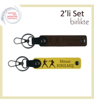 Ringin Kalbinde Taşınacak Hediye, Yumruk Simgeli, Kişisel Yazılı Anahtarlık, Koyu Kahve-Sarı