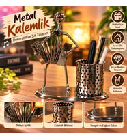Metal Akordeon Çalan Müzisyen Kalemlik