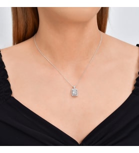 0,41 Karat Pırlanta Baget Kolye (Beyaz)