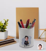 BK Gift Kişiye Özel Erkek Avukat Karikatürlü Beyaz Akrilik Kalemlik - Model 1