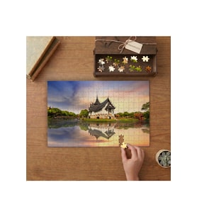 Göl Kenarındaki Fantastik Ev Tasarımı 240 parça Ahşap Puzzle Ahşap Kutuda MP00475