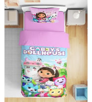 Gabby'nin Hayal Evi 3d Dijital Baskılı Tek Kişilik Kız Çocuk Nevresim Takımı Gabbys Dollhouse (Pembe)