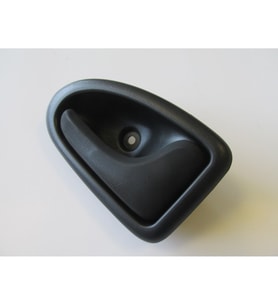 RENAULT SCENIC- 1- 00/03; ÖN KAPI İÇ AÇMA KOLU SAĞ ELCEĞİ SİYAH 8200028995 1443-3011