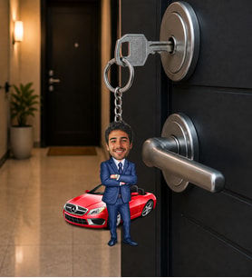 Kişiye Özel Arabalı Karikatür Anahtarlık – Fotoğraflı Lüks Araç Temalı Hediyelik Karikatürlü Arabalı Anahtarlık