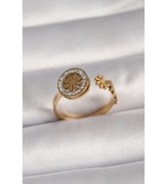 316L Çelik Gold Renk Zirkon Taşlı Papatya Model Kadın Yüzük (Altın)