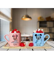 Minnie Mouse & Mickey Mouse Çift Tasarımlı Pembe & Mavi Ahşap Tabaklı Kişiye Özel Türk Kahvesi Fincanı Seti