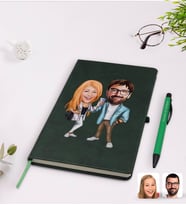 BK Gift Kişiye Özel Sevgililer Karikatürlü Yeşil Termo Deri Defter Kalem Seti Model 93