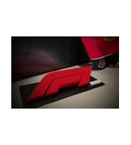 🏁 F1 Logolu Masa Dekoru – 3D Baskı Şıklığıyla Yarış Tutkunlarına Özel