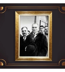 Altın Varaklı Çerçeveli Paspartulu Atatürk Tablo DC0834 (Gold)