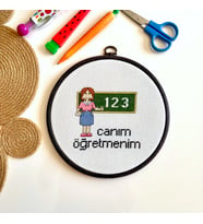 Seretamin Handmade Canım Öğretmenim Kanaviçe Nakışlı Duvar Süsü (Çok Renkli-Pudra)