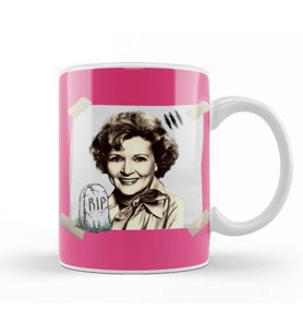 Betty White Has Died At 99 Kupa Bardak Porselen