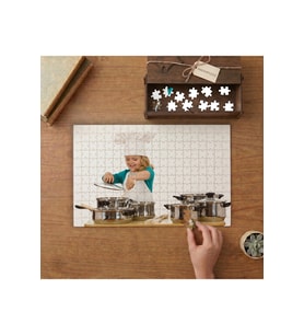 Yemek Yapan Aşçı Çocuk Tasarımı 240 parça Ahşap Puzzle Ahşap Kutuda MP00686