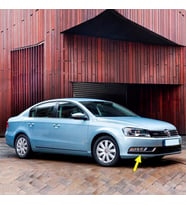VW Passat B7 2011-14 Sağ Sis Farı Çerçevesi Trendline Paket 3AA854662