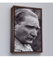 Çerçeveli Mustafa Kemal Atatürk Yakın Çekim Duvar Tablosu (Kahverengi)