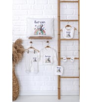Pia Baby Premium %100 Pamuk İsme Özel Kız Bebek Hediye Seti Zıbın Yastık Kılıfı 5083-06 (Ekru)