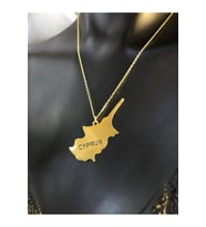 Kadın Gümüş Kolye - Kıbrıs (CYPRUS) Haritası Bayrağı Gold Renk 925 Ayar Gümüş Ülke Kolye