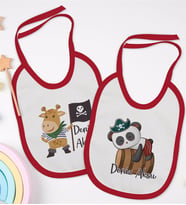 BK Kids Kişiye Özel Sevimli Korsan Tasarımlı 2’li Kırmızı Mama Önlüğü-1