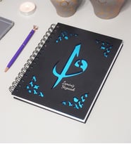 Kişiye Özel Elif Vav Desenli Ahşap Kapaklı Defter - Ajanda - İsme Özel - A5 60 Yaprak (120 SAYFA) Hediyelik (Mavi)