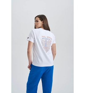 Blues Eyes Kadın Taş T-Shirt (Beyaz)