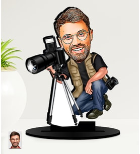 Kişiye Özel Karikatürlü Erkek Fotoğrafçı MDF Biblo