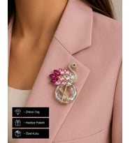 Zirkon Taşlı Flamingo Kadın Broş – Zarif Kristal Tasarım Şık Hediye Premium
