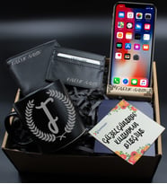 Kişiye Özel Ahşap Telefon Tutacağı & Kişiye Özel Kupa Bardak &Kişiye Özel Cüzdan & Kişiye Özel Kartvizitlik Hediye Seti