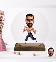 BK Gift Kişiye Özel Bruce Lee Karikatürlü Yuvarlak Ahşap Standlı Biblo-1