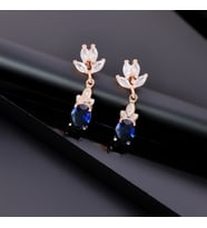 925 Ayar Gümüş Safir Taşlı Lotus Küpe