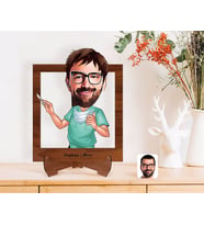 BK Gift Kişiye Özel Erkek Cerrah Karikatürlü Ahşap Standlı 3D Biblo-1 (Beyaz)