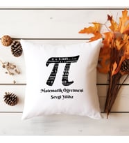 Matematik Öğretmeni İsimli Yastık Kişiye Özel