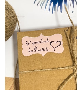 İyi Günlerde Kullanınız Yazılı Özel Kesim Yapışkanlı Etiket 64x38 mm 78 Adet