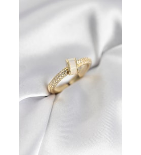 Zirkon Taşlı Sedefli Gold Renk Kadın Yüzük TJ-BYK3942
