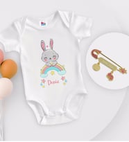 BK Kids Kişiye Özel İsimli Beyaz Bebek Body Zıbın ve Kız Bebek İğnesi Hediye Seti-16